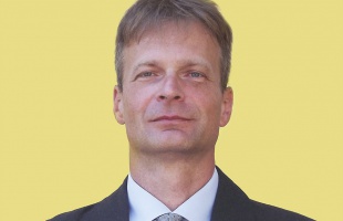Pintér Lóránd 55 éves