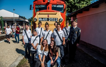 Gyermekvasutasok álltak szolgálatba a balatonfenyvesi kisvasúton