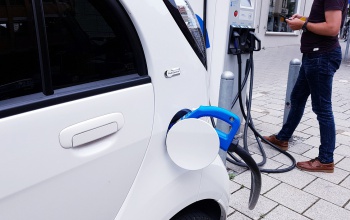 Szeptemberben a leginkább környezetkímélő, tisztán elektromos személyautók darabszáma meghaladta a hatvanezret
