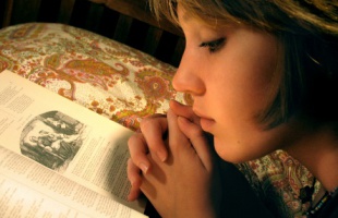 Jöjjenek szerdán verselni!