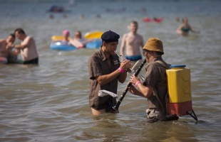 A Balatonban zenéltek