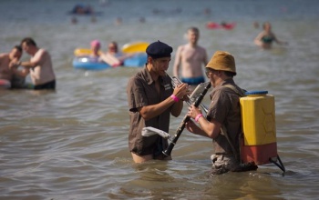 A Balatonban zenéltek