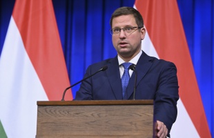 Gulyás Gergely: a parlament előtt a családi adókedvezmény megduplázását tartalmazó javaslat