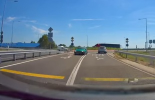 Figyelmetlen sofőr sokadik rész – a forgalommal szemben hajtott egy autós a 67-es úton