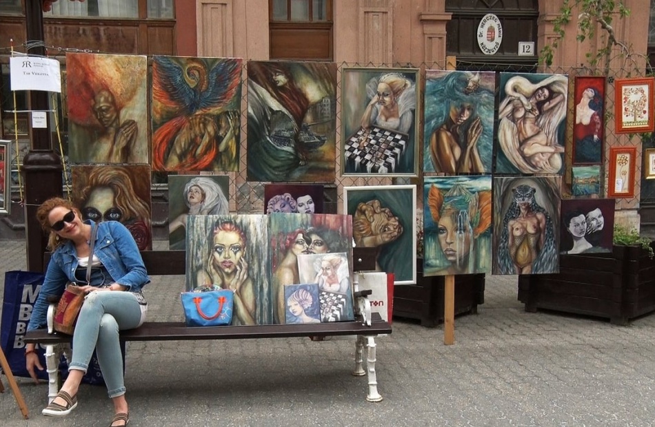Összművészeti kavalkád a belvárosban