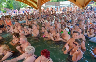 Szombaton lesz a Strandok éjszakája