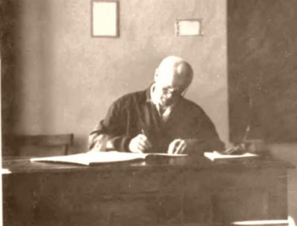 Újító és nagy hatású pedagógus volt