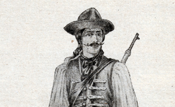 Betyár, hegedűvel (Kaposvár 1889-ben)
