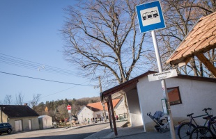 Kerékpárutat és autóbuszfordulót adtak át Kaposhomokon