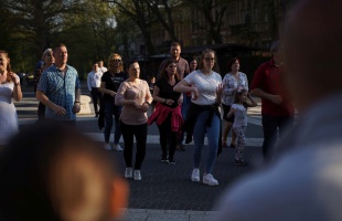 Elképesztő salsa party volt a Kossuth téren