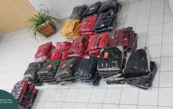 Kamu Adidas és Nike melegítők voltak a román furgonban