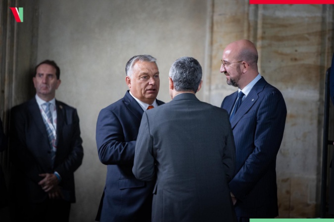 XXL-csúcs Prágában