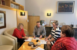 Terveket szőnek, előadásokat szerveznek