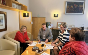 Terveket szőnek, előadásokat szerveznek