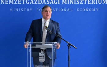 Újabb bejelentést tett a kormány az üzemanyagárakról