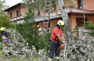 Változatlanul a viharkárok felszámolása ad sok feladatot Siófokon