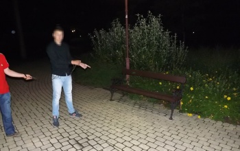 Három külföldi tizenéves rabolt Siófokon