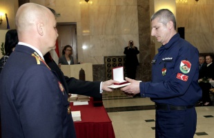 Somogyi tűzoltók kaptak Rendvédelemért Emlékérmet