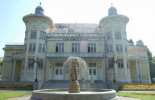 Családok, generációk színháza 2013/2014