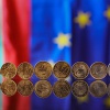 Az új bolgár euróérmék nemzeti motívumokat viselnek, köztük a Madarai lovast, valamint Ivan Rilai Szent János és Paisij Hilendarszki arcképét (Fotó forrása: AP)