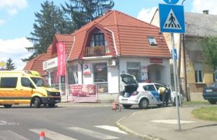 Gyalogost gázoltak a zebrán