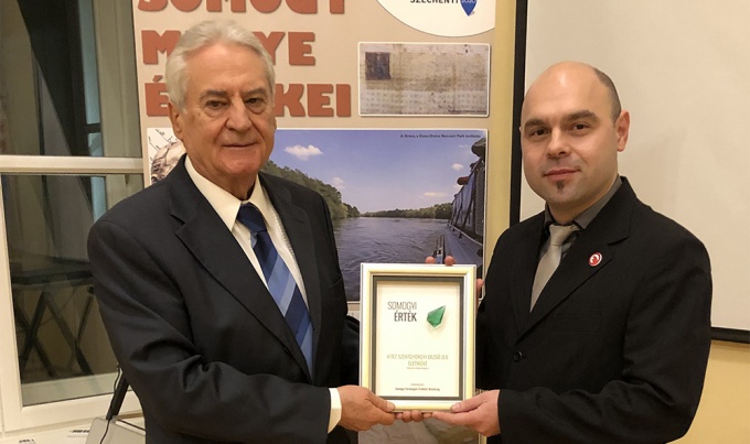 A hősök aranygárdája – örök példaképek
