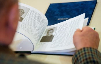 Újra megjelent a képviselői arcképcsarnok