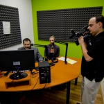 Benke Róbert, a Kaposvár Most operatőre rögzíti az első bejelentkezés perceit