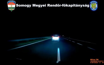 190-el menekült az ukrán embercsempész a rendőrök elől az M7-esen