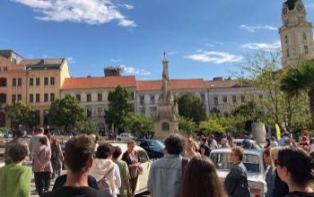 Számos népszerű és több elsőkötetes író részvételével tartják meg az idei PécsLIT irodalmi fesztivált