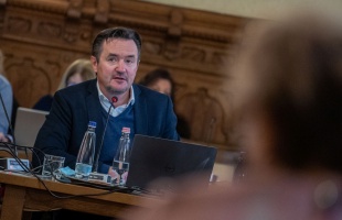 Csak menekülni a baloldaltól! – kilépett az MSZP-ből Gyurcsány embere