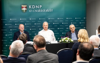 A KDNP kilép az Európai Néppártból és annak frakciójából
