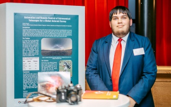 Aki az univerzum titkait kutatja - interjú Vámosi Flóriánnal