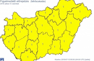 Zivatarok és felhőszakadás miatt adtak ki figyelmeztetést