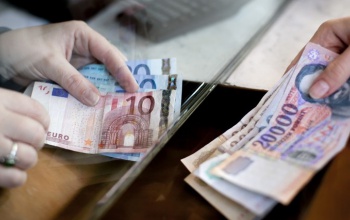MNB: a jegybank és partnerei intenzíven segítik az ügyfelek tájékozódását