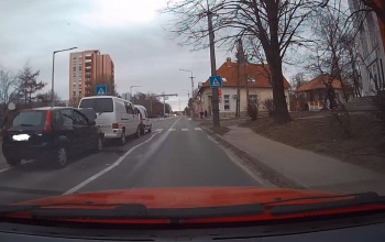 Egymásba szaladt három autó a Füredi és a Nádor utca sarkán