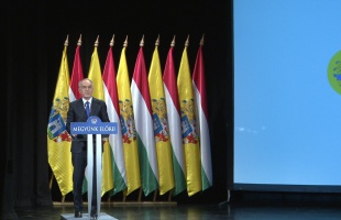 Polgármesteri évértékelő a Szivárványban