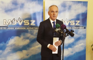 A polgármesterek 80 százaléka állt ki a kötelező betelepítési kvóta ellen