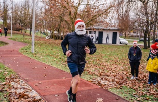 Elő a piros-fehér sapkákkal! – December 6-án ismét Mikulásfutás a Városligetben