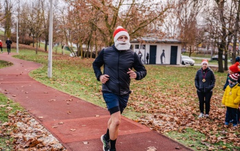 Elő a piros-fehér sapkákkal! – December 6-án ismét Mikulásfutás a Városligetben
