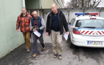 Kergetős kadarkúti krimi képekkel