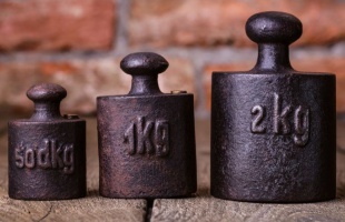 Hétfőtől új kilogrammra ébredünk