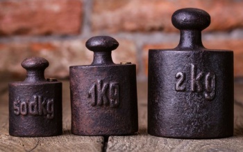 Hétfőtől új kilogrammra ébredünk