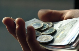 Több ágazatban folytatódik a béremelés jövőre