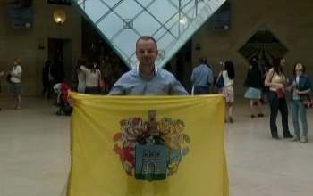 Kaposvári festő sikere a Louvre-ban