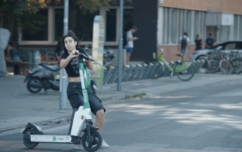 Ilyen arcot vágunk, mielőtt elgázolna egy autó! Brutálisan jó videó a gyalogosok védelmében!