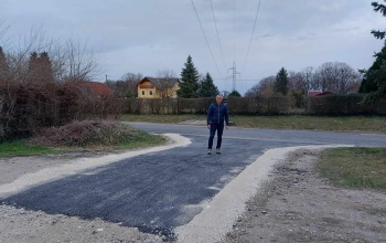 Új burkolatot kaptak a zártkerti utak
