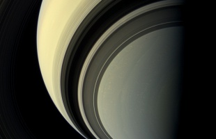 Különleges űrfelvételekkel kíván boldog ünnepeket a NASA