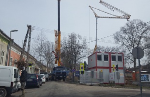Hétfőtől ideiglenesen egyirányú lesz a Gróf Apponyi Albert utca egy szakasza