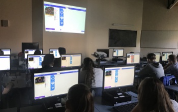 A programozással ismerkedtek a Kaposvári Egyetem hallgatói